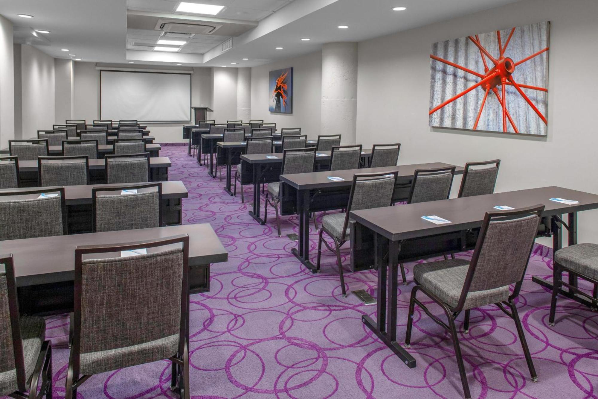 Towneplace Suites By Marriott Dallas Downtown Extérieur photo